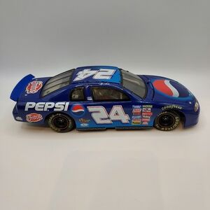 Jeff Gordon 1998 #24 Pepsi NASCAR Action Diecast 1/24. Chevy Monte Carlo.
